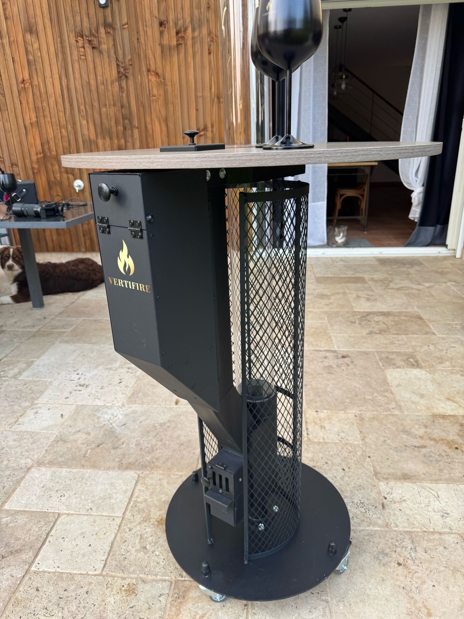 Vertifire 220 - Chauffage d'extérieur aux granulés de bois avec protection enfant – Image 12