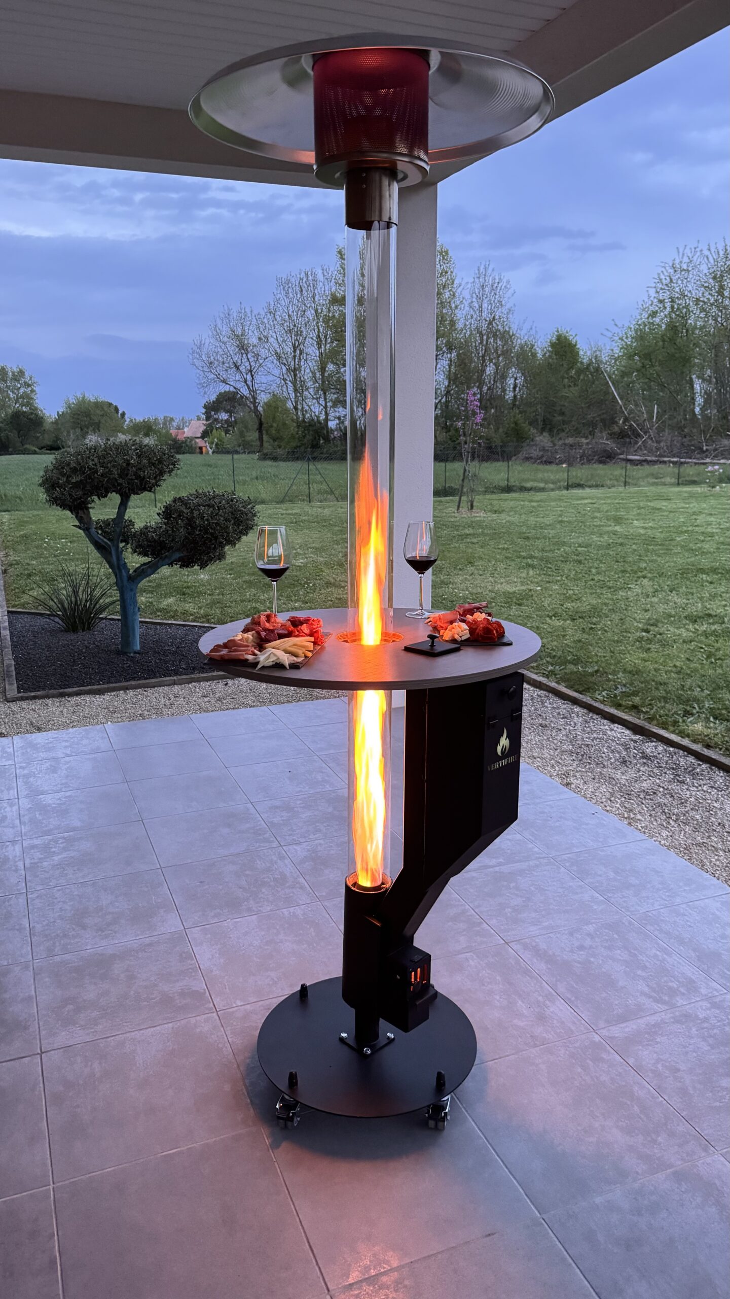 Vertifire 220 - Chauffage d'extérieur aux granulés de bois – Image 2